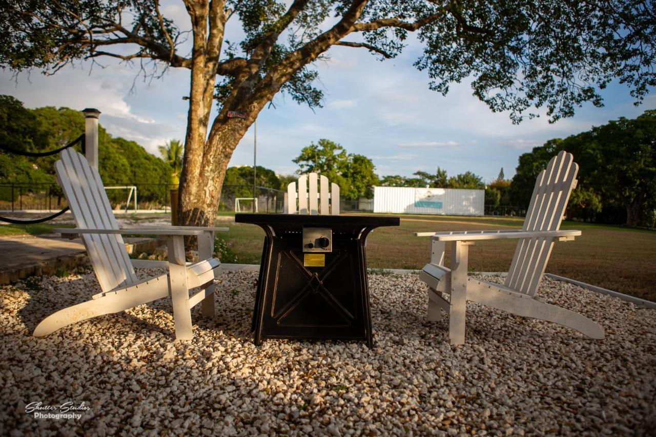 Treasure Beach Inn And Bar Ngoại thất bức ảnh